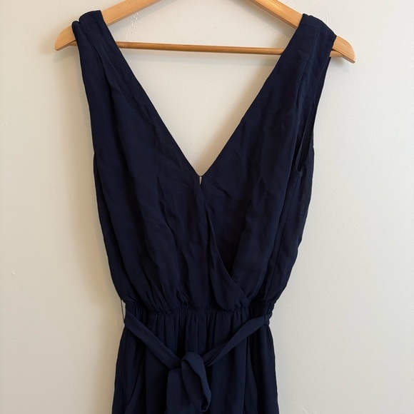 Babaton Aritzia Navy Sleeveless V Neck Wide Leg Crop Marcus Jumpsuit Size XSmall - Picture 5 of 11